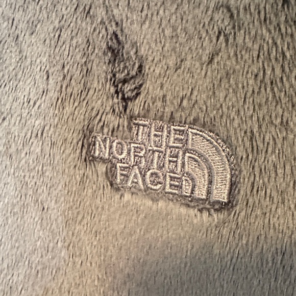 The North Face Women's Dark Green Teddy Jacket - Picture 2 of 9